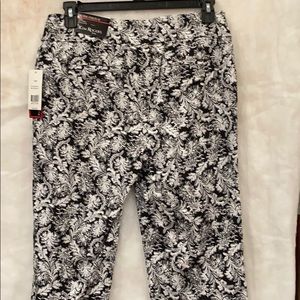 Kim Rogers Capris Size 14 Petite